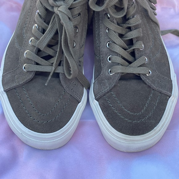 Vans Women’s Sk8-hi Moc Suede With Fringe - Picture 11 of 16